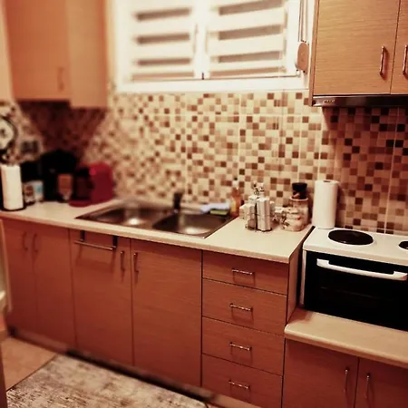 Sweet Nest Of Meteora 卡兰巴卡